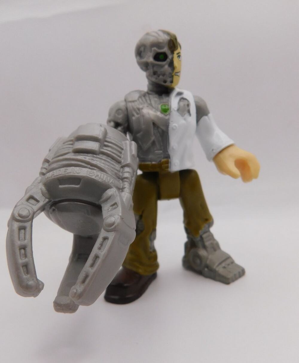 Imaginext DC Super Friends Metallo 3" Figure with Weapon Fisher-Price Preowned